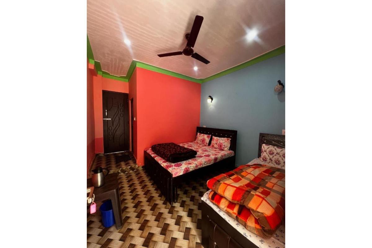 Prince Homestay & Restaurant Rudraprayāg Kültér fotó